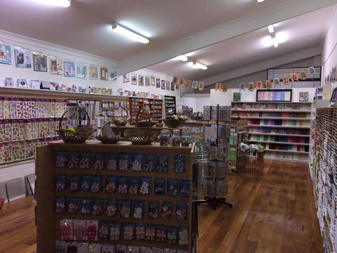 Alice In Paperland - Renee 3