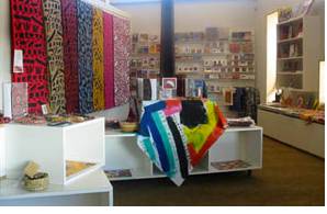 Nyinkka Nyunyu Art & Culture Centre - Renee 0