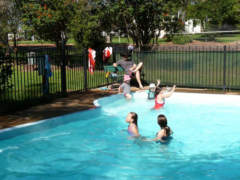 Caravan Tourist Parks Yarraman QLD Renee