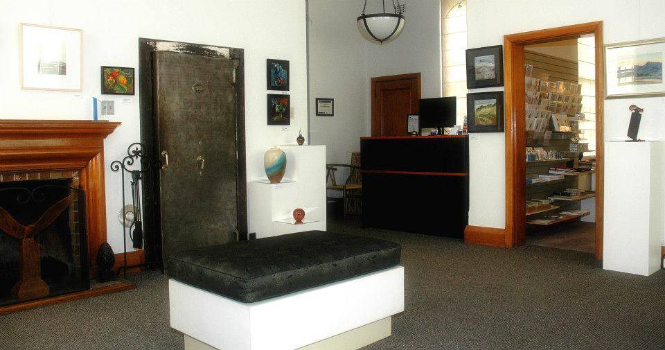 Antique Dealers Murrurundi NSW Petrol Stations