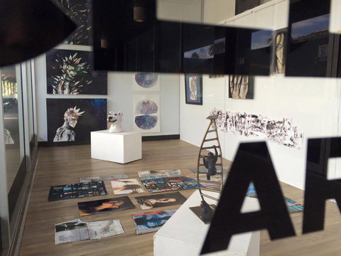 Cell Art Space - Swimm 3