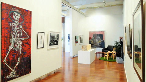 Muswellbrook Regional Arts Centre - Swimm 2