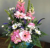 hunter floral studio - Renee