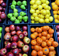 Pigglys Supermarket Takeaway / Bottle Shop - Internet Find