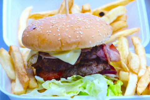 Pigglys Supermarket, Takeaway / Bottle Shop - Renee 4