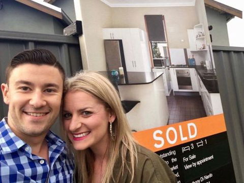 Sawers & Levonpera - Renee 3