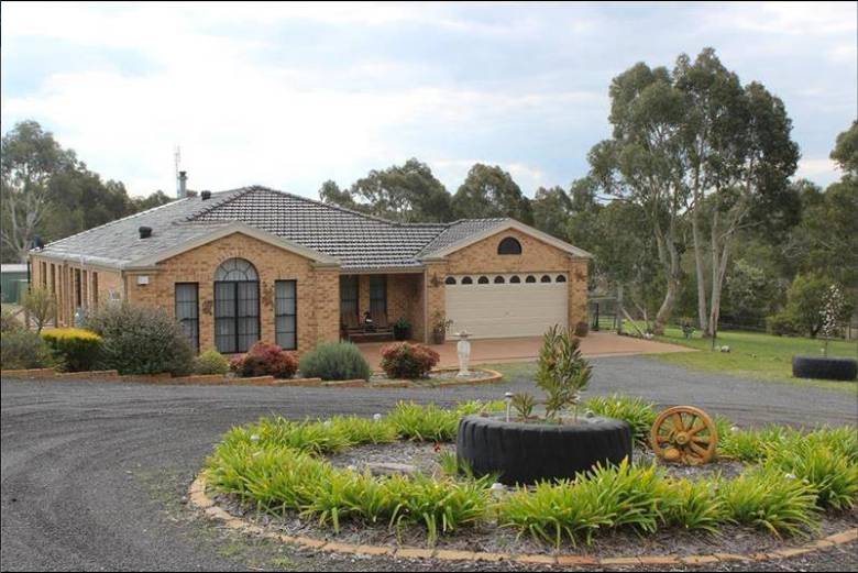 Commercial Real Estate Moss Vale NSW Swimm
