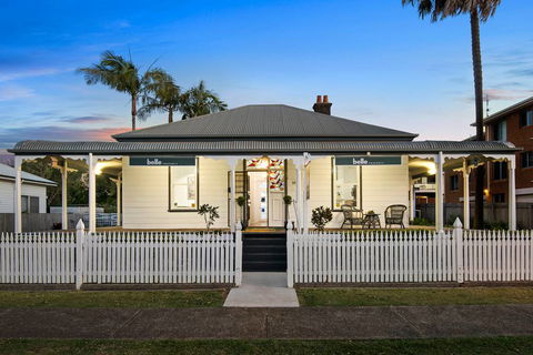 Belle Property Port Macquarie - Renee 7