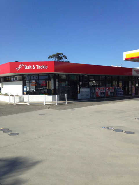 Duff’s Salamander Bait & Tackle - Renee 4