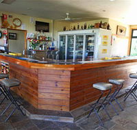 Garradunga Hotel - Renee