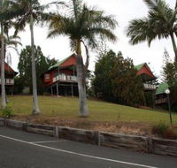 Paradise Palms Resort - Renee