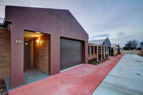 Garage Doors And More - Renee 4