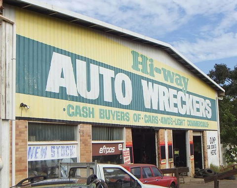 Hi-Way Auto Wreckers - Swimm 0