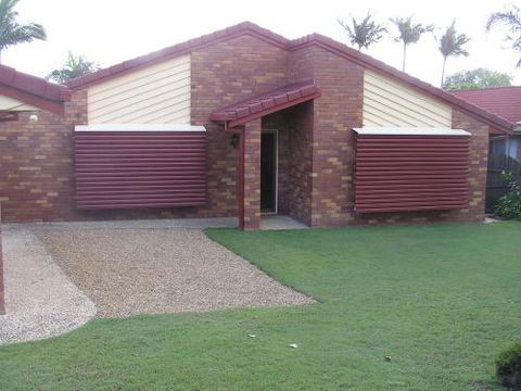 A–Z Wholesale Awnings And Blinds - Internet Find 1