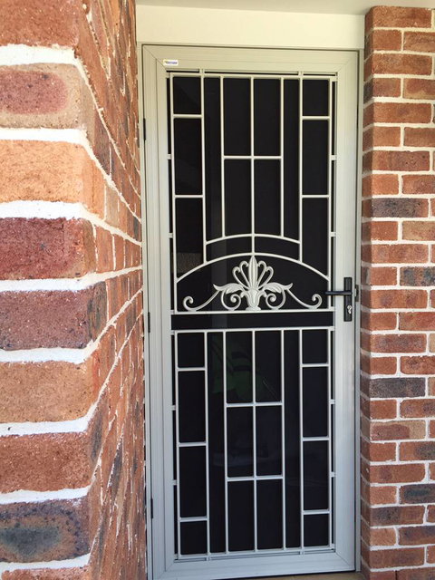 Macquarie Valley Blinds & Awnings - Renee 19