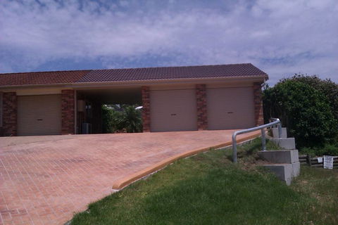 Bradville Garages Gosford & Wyee - Renee 1