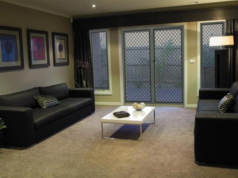 B & N Glass & Aluminium Pty Ltd - Renee 3