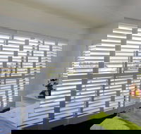 Shades 2000 - Internet Find