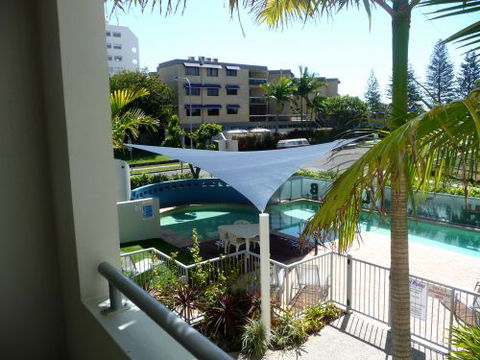 Cool Outdoor Living - Swimm 2