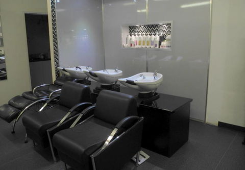 Avant Garde Hair Creations - Renee 2