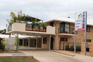 Emerald Central Palms Motel - Renee 0