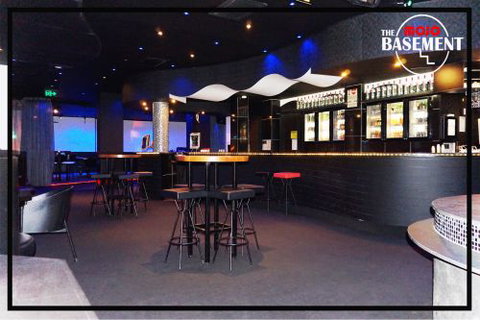 Mojo @The Ambassador Hotel - Renee 3