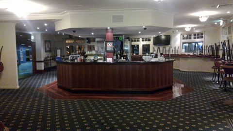 Lion Rampant Hotel - Renee 2