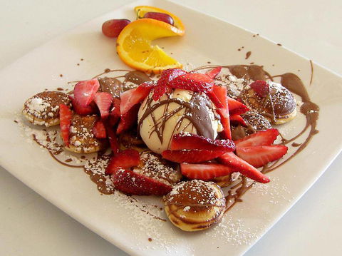 Cupz N’ Crepes - Renee 4