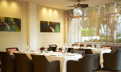 Opus Restaurant - Swimm 10