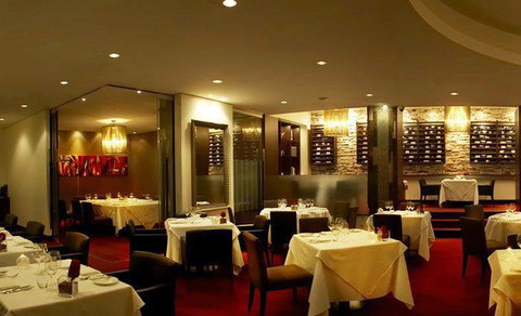 Opus Restaurant - Swimm 16