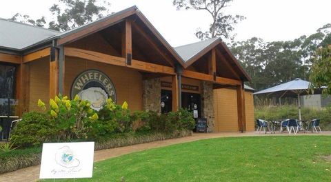 Wheelers Seafood Restaurant - Renee 7