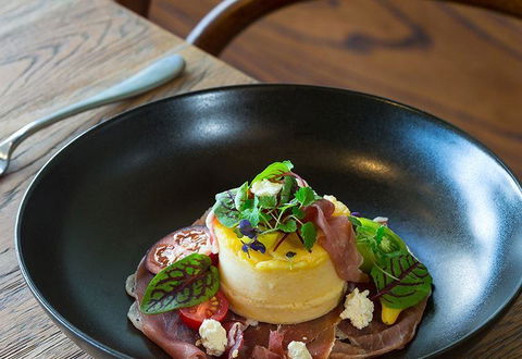 42 Cafe & Bar - Renee 11