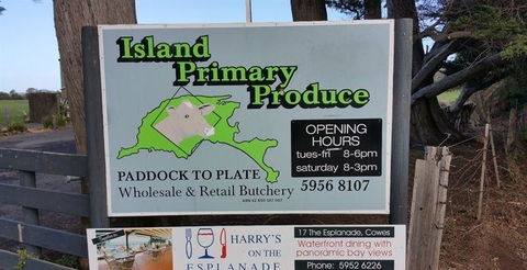 Sams Pizzeria On The Waterfront - Renee 6