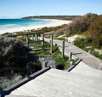 Bunkers Beach House - Renee