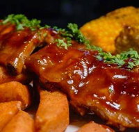 Hop Sing Bar  Food - Swimm