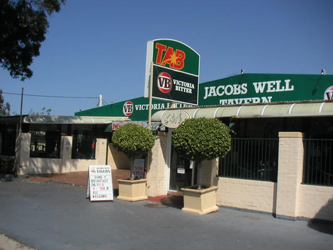 Jacobs Well Bayside Tavern - Renee 0