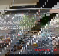 Purple Peanuts Japanese Cafe - Swimm