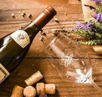 Squires Loft City Grill Room - Swimm