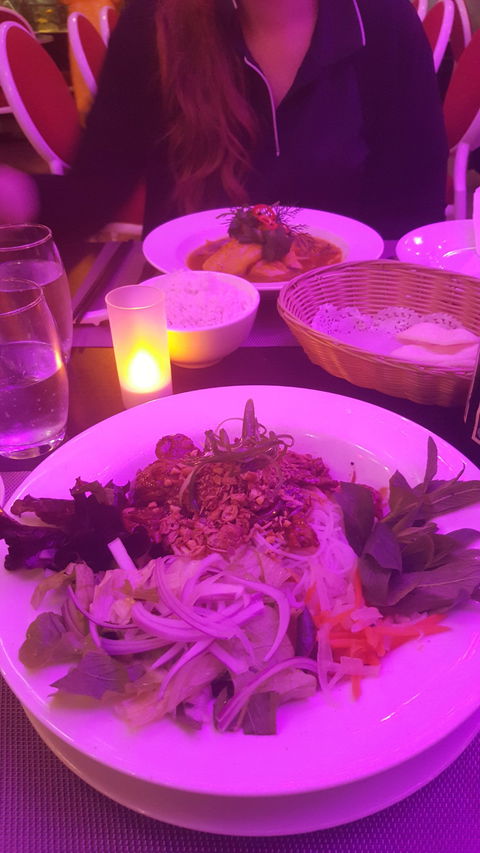 Vu's Vietnamese Cafe Restaurant - Swimm 1