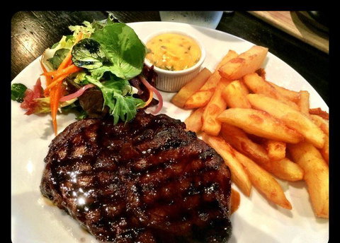 Jackpot Dining - Renee 11