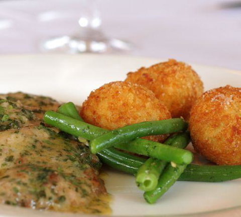 The Foreshore Bar & Restaurant - Renee 0