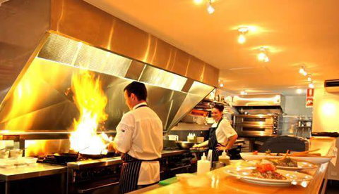 The Foreshore Bar & Restaurant - Renee 4