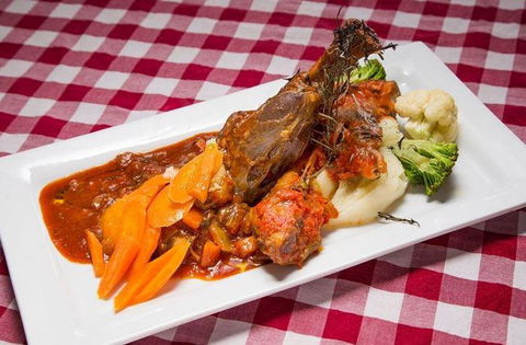 Nat's Place - Swimm 8