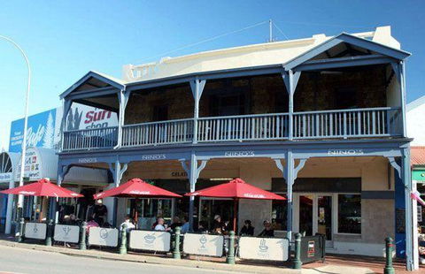 Nino's Of Victor Harbor - Swimm 8