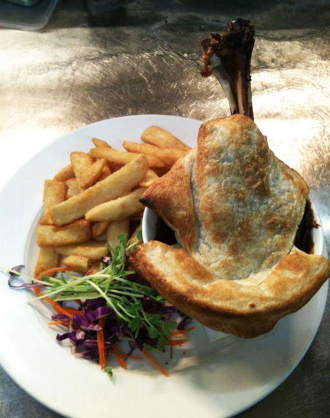 Nicholsons Bar And Grill - Qld Realsetate 11