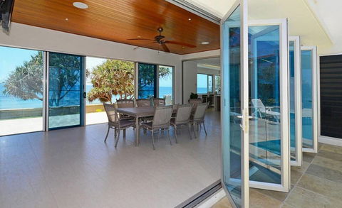 Lockman Doors & Glass - Renee 1