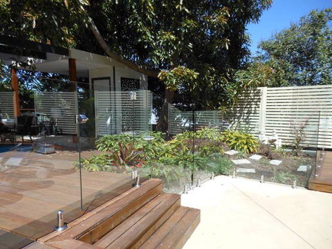 Bayview Home Solutions–Glass & Glaziers - Internet Find 0