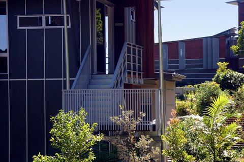 Eastcoast Aluminium - Renee 0