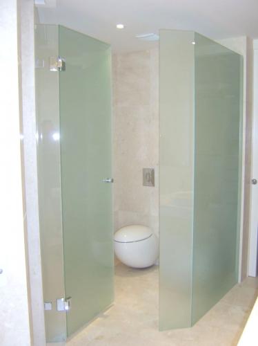 Tewantin Glass & Window Maintenance - Renee 2