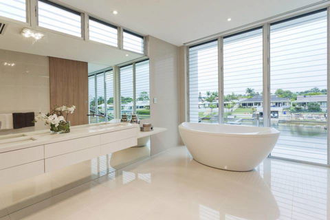 North Queensland Glass & Glazing - Renee 1